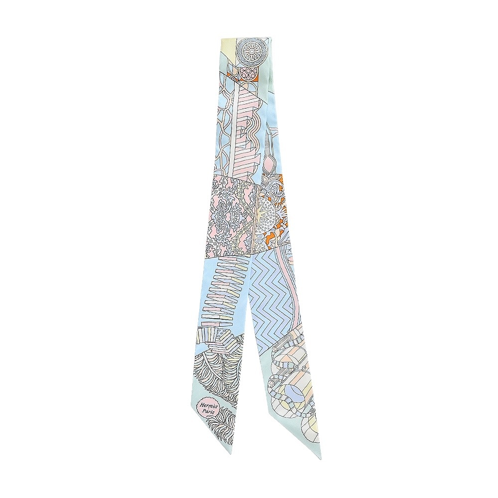 De l'Ombrelle aux Duels silk Hermes Twilly in pastel, orange